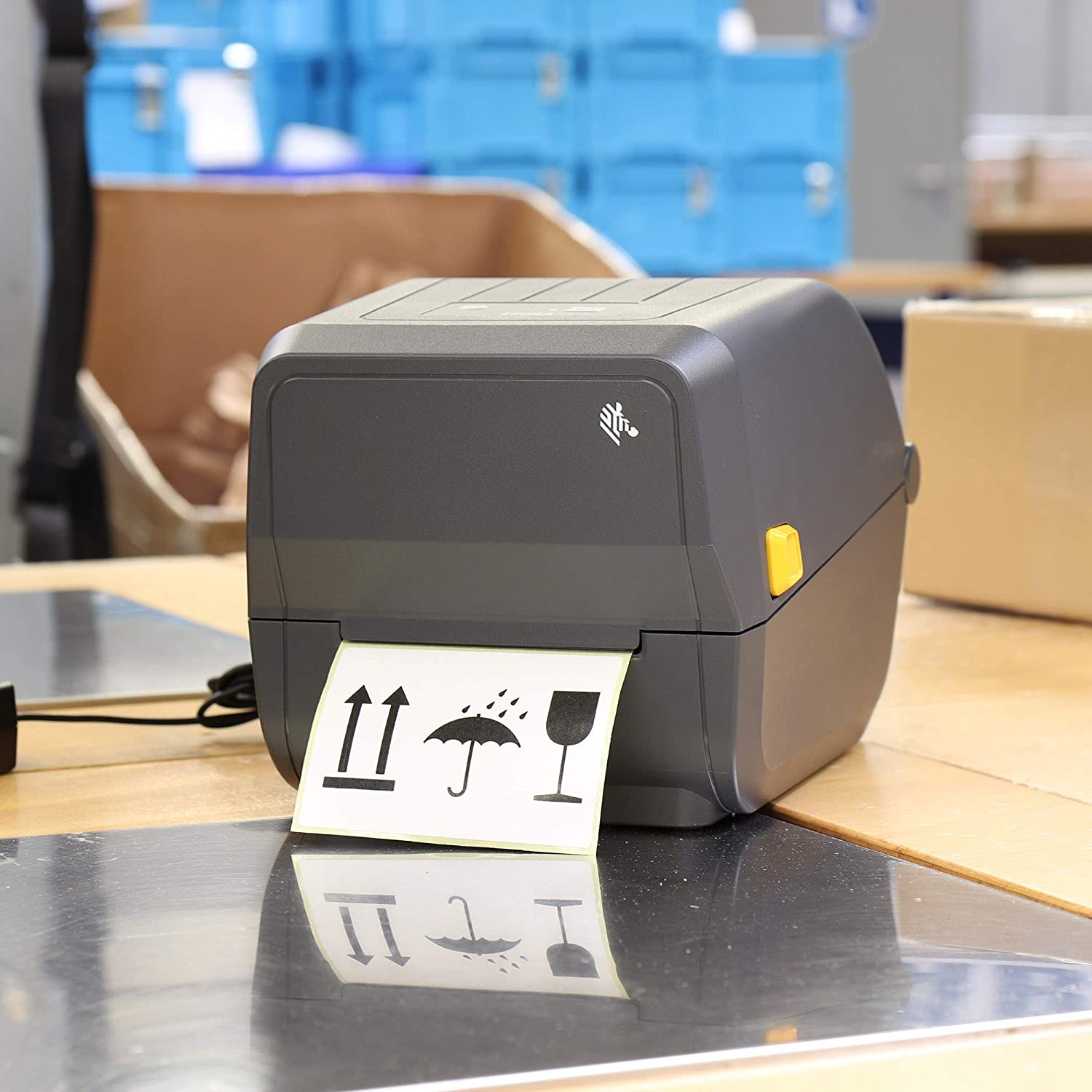Zebra ZD220 / ZD220d Direct Thermal USB Barcode Laber Printer - Black - Image 2